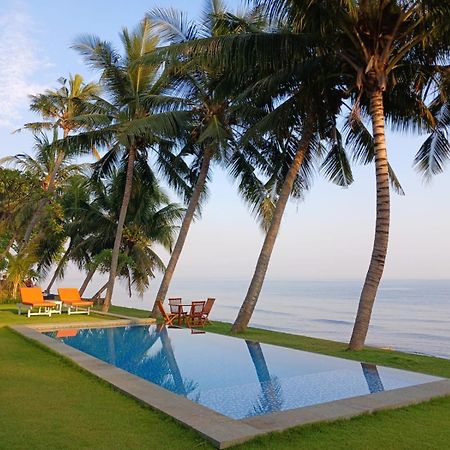 Mojito Beach Villas Kubutambahan  エクステリア 写真