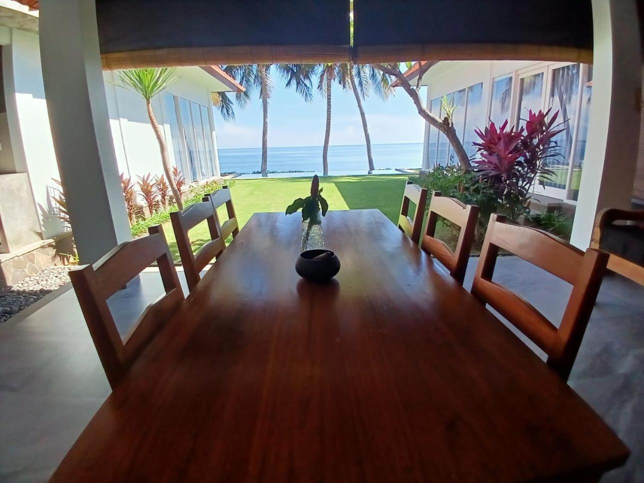 Mojito Beach Villas Kubutambahan  エクステリア 写真